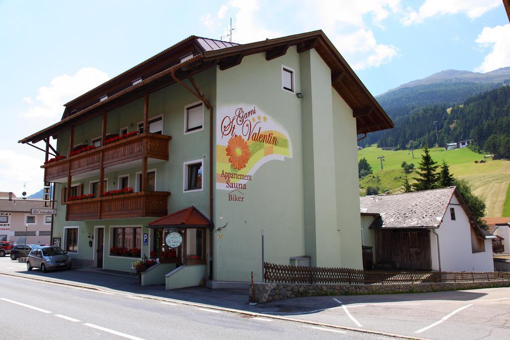 Garni Apparthotel St Valentin San Valentino alla Muta Luaran gambar